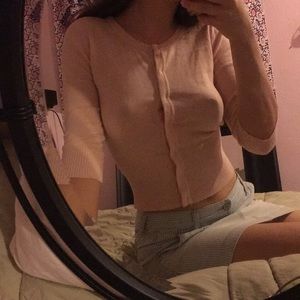 Half sleeve light pink button up